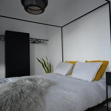 The Penthouse, Oasis Of Light And Inspiration Antuérpia